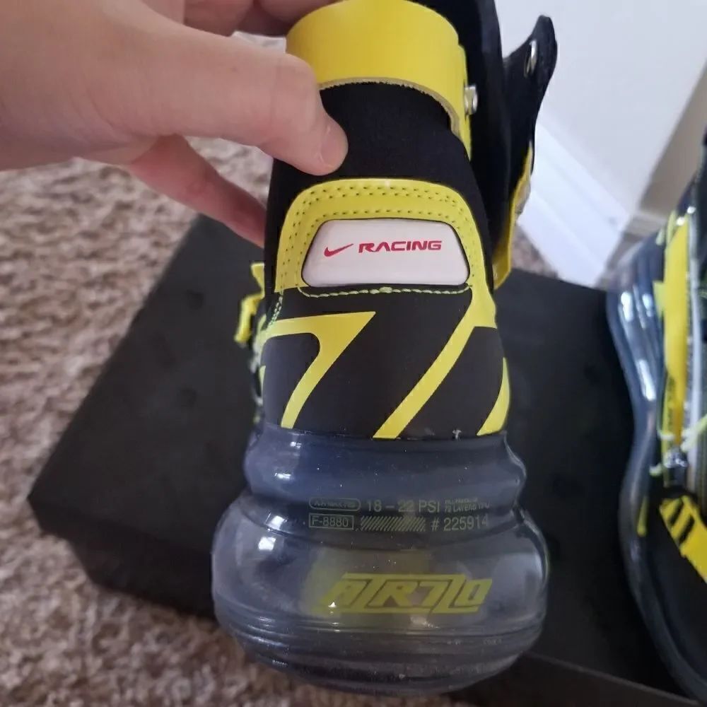 NIB Nike Air 720 - Picture 3 of 7